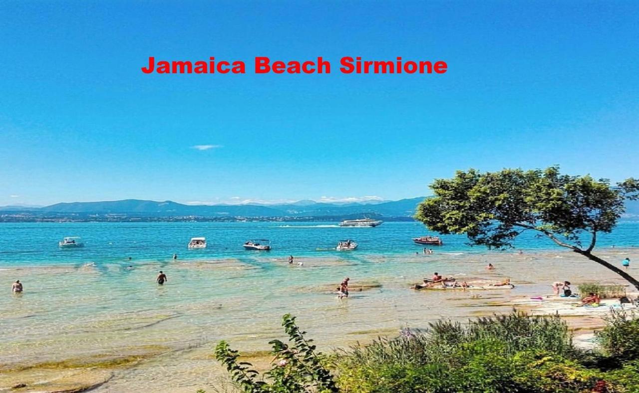Desenzanoloft Official Partner Marriott Homes & Villas -Penthouse Never Say Never Sirmione Castle View 外观 照片