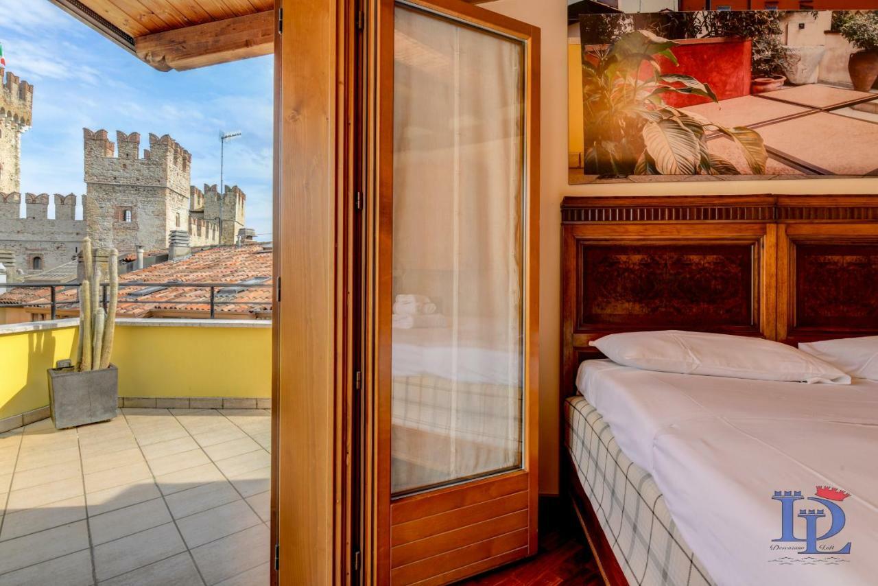 Desenzanoloft Official Partner Marriott Homes & Villas -Penthouse Never Say Never Sirmione Castle View 外观 照片
