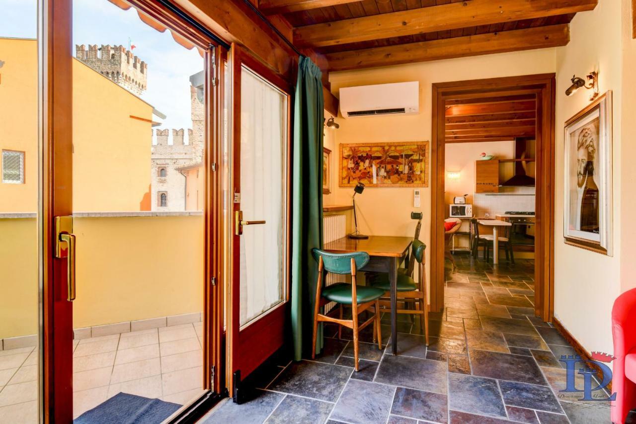 Desenzanoloft Official Partner Marriott Homes & Villas -Penthouse Never Say Never Sirmione Castle View 外观 照片